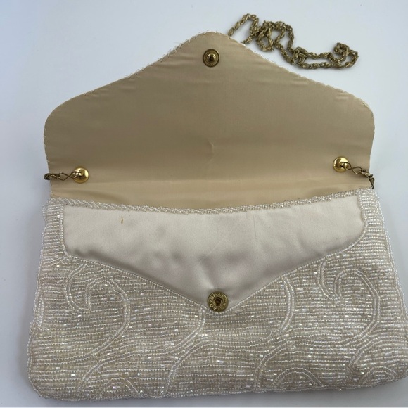 Vintage La regale Ivory White Cream Beaded satin purse clutch bag - Picture 13 of 16